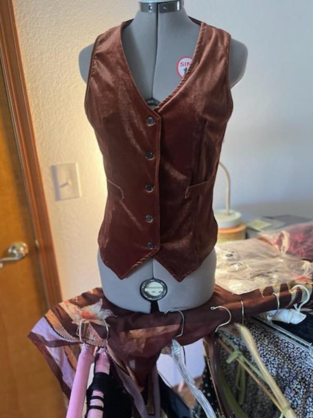 Bohemian Brown Velvet Vest-Size M - Picture 3 of 5